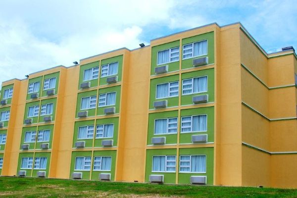 Cara Suites Hotel and Conference Centre (Claxton Bay)